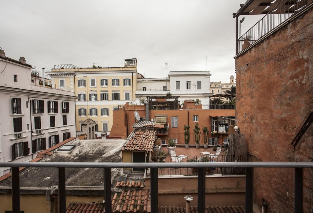 Apartmán Domus Colosseum Řím Exteriér fotografie